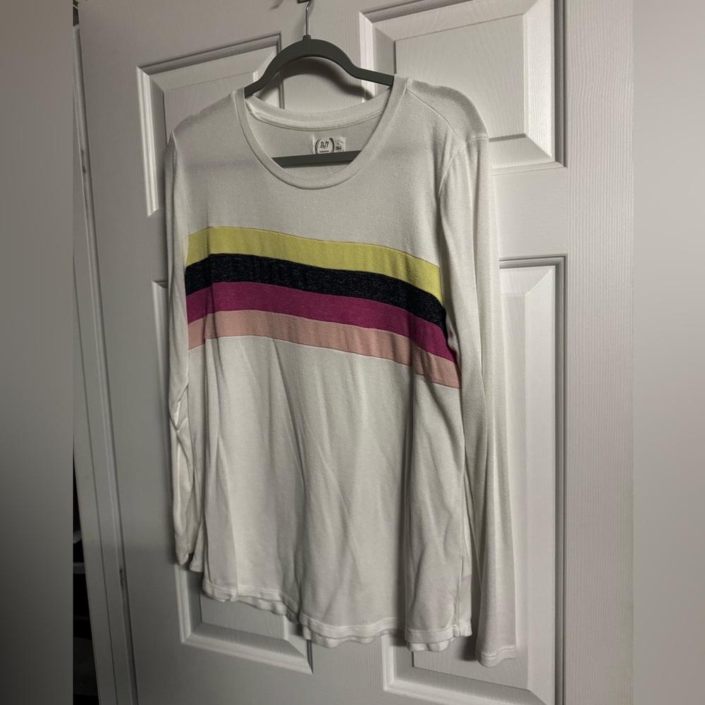 Maurices large white with stripes top